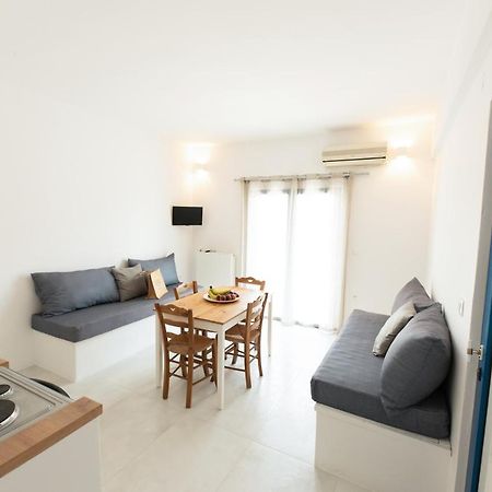 Muses Apartments Agia Anna  Bagian luar foto