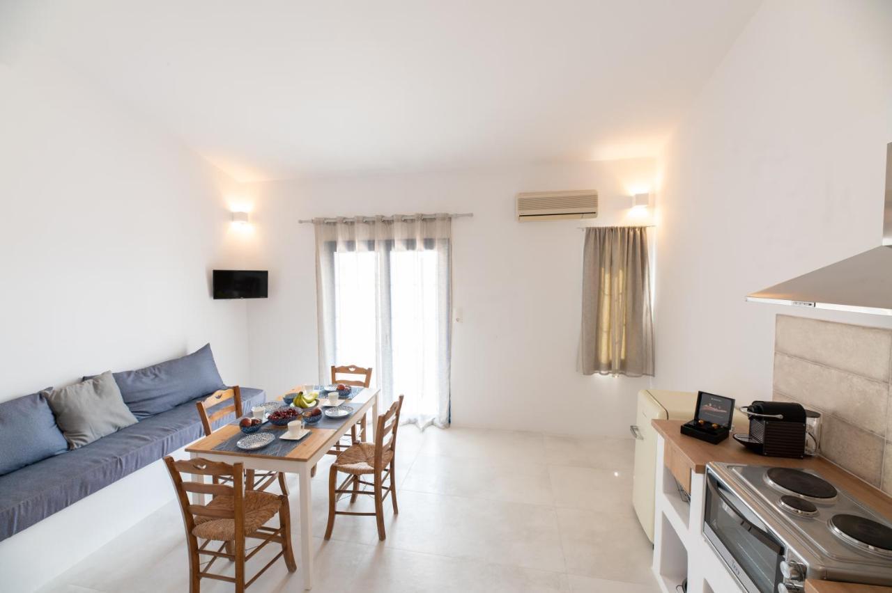 Muses Apartments Agia Anna  Bagian luar foto