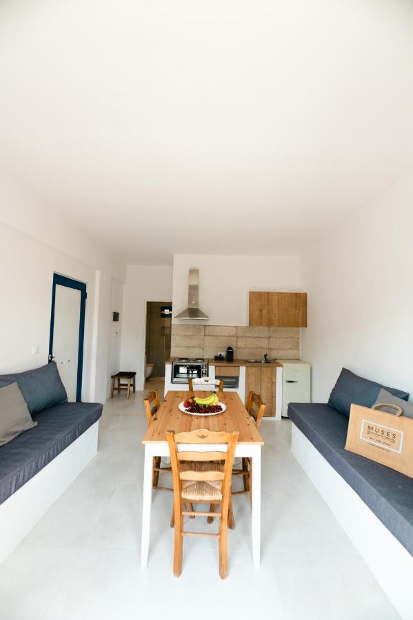 Muses Apartments Agia Anna  Bagian luar foto