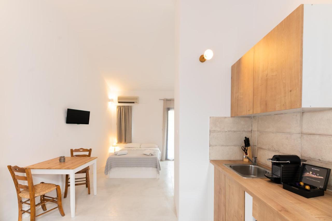 Muses Apartments Agia Anna  Bagian luar foto
